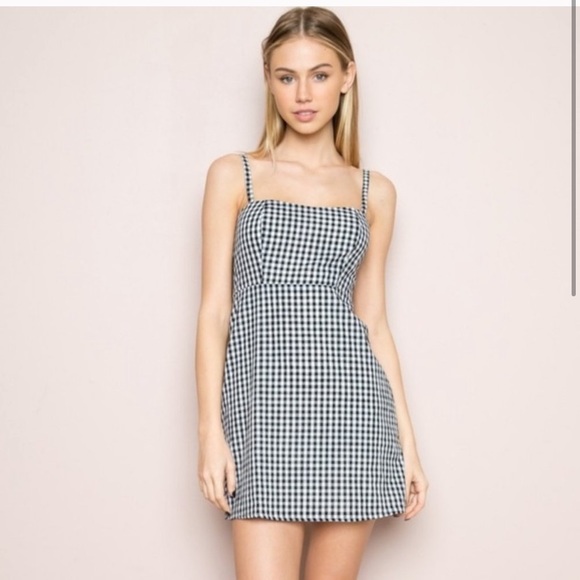 Brandy Melville Dresses & Skirts - Brandy Melville Karla Dress
